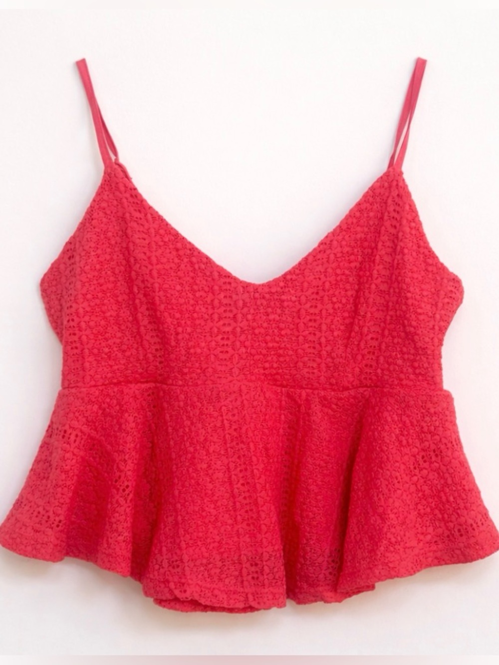 Coral Lace Peplum Top with Adjustable Straps - Picture 4 of 17